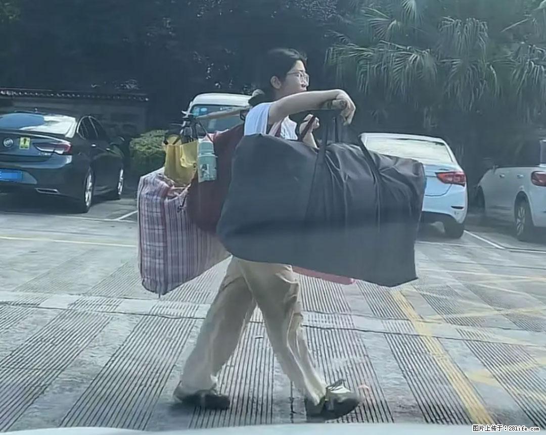 全网追的“扁担女孩”，找了一份暑假工，时薪12元 - 郴州生活资讯 - 郴州28生活网 chenzhou.28life.net
